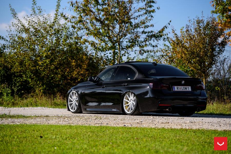  BMW M3 Sedan on Vossen Wheels (CVT) 2016 года  (фото 8 из 20)